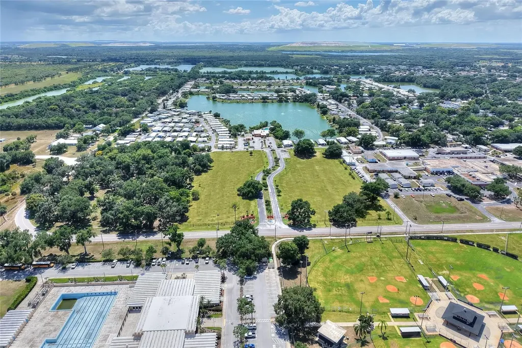 2055 S Floral Avenue Bartow FL 33830