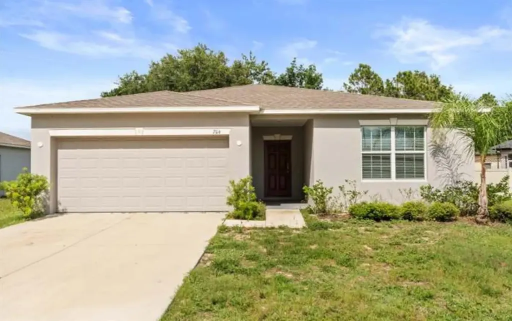 704 Pasteur Lane Kissimmee FL 34759