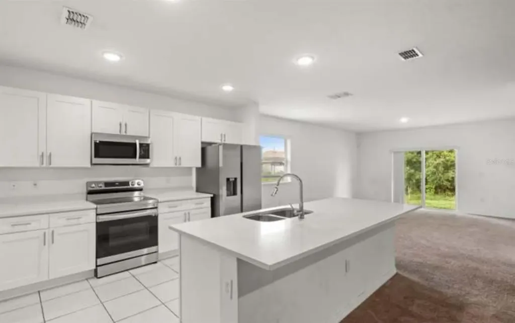 704 Pasteur Lane Kissimmee FL 34759