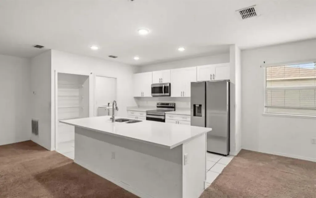 704 Pasteur Lane Kissimmee FL 34759