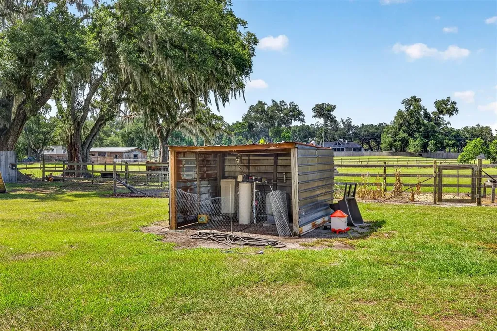 5702 Tindale Road Plant City FL 33565