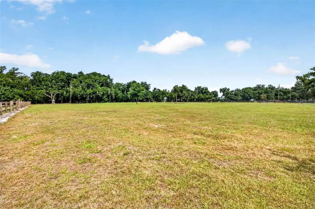 5702 Tindale Road Plant City FL 33565