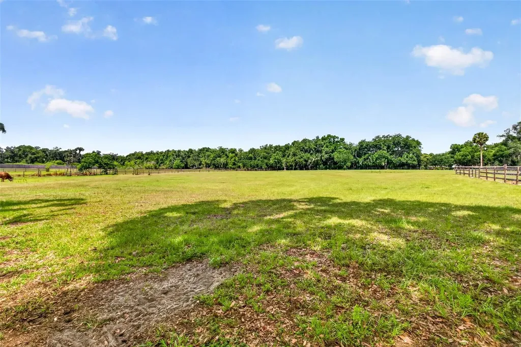 5702 Tindale Road Plant City FL 33565