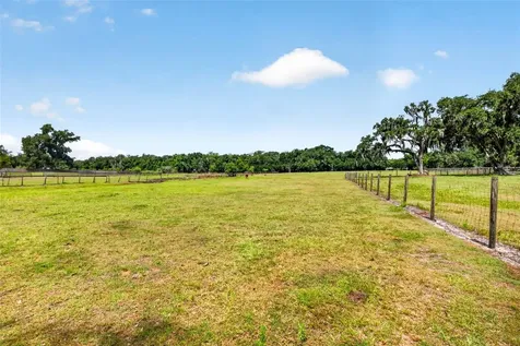 5702 Tindale Road Plant City FL 33565