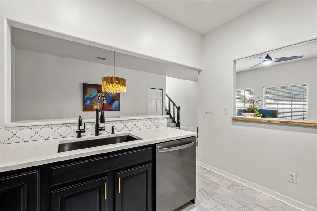 902 Woodbridge Court Safety Harbor FL 34695