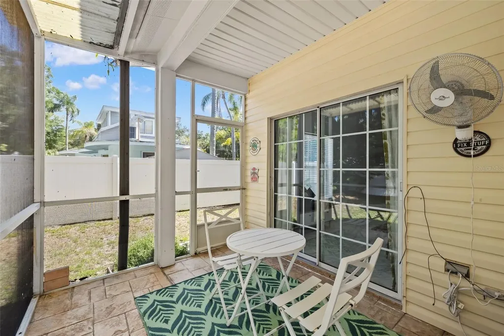 902 Woodbridge Court Safety Harbor FL 34695