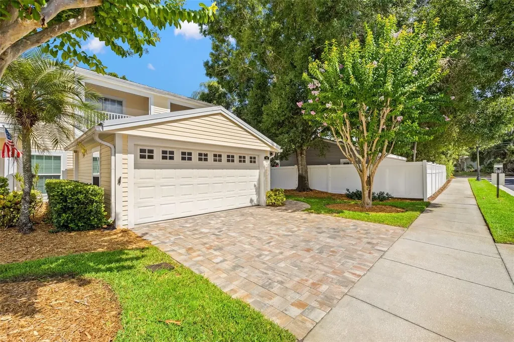 902 Woodbridge Court Safety Harbor FL 34695