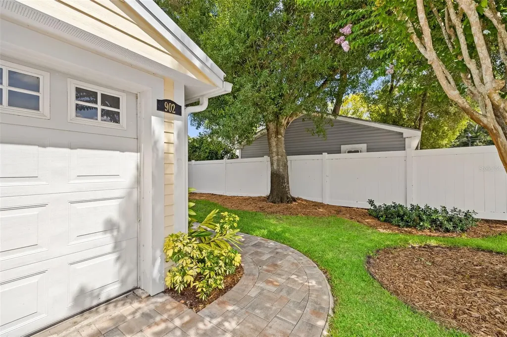 902 Woodbridge Court Safety Harbor FL 34695