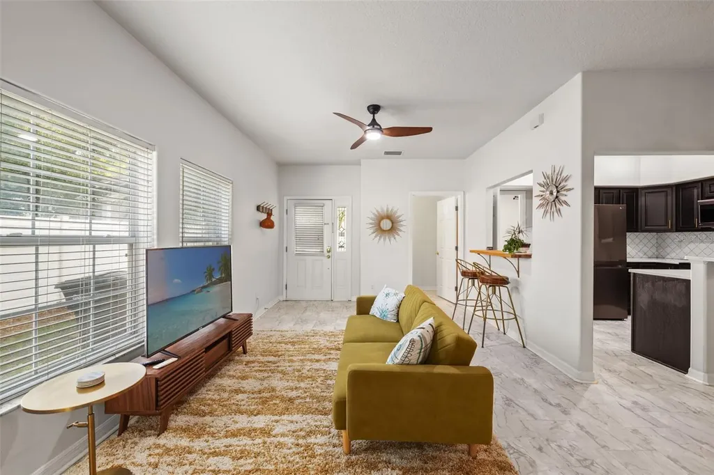 902 Woodbridge Court Safety Harbor FL 34695