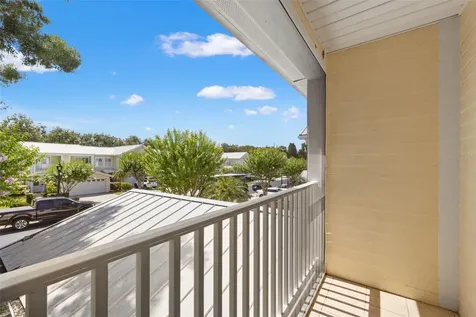 902 Woodbridge Court Safety Harbor FL 34695