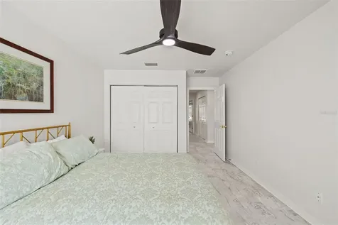 902 Woodbridge Court Safety Harbor FL 34695