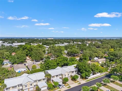 902 Woodbridge Court Safety Harbor FL 34695