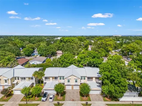 902 Woodbridge Court Safety Harbor FL 34695