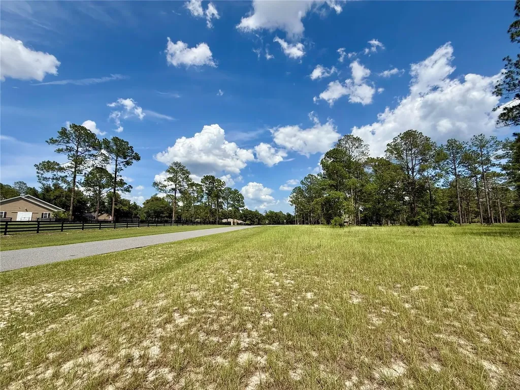 35135 Pinegate Trail Eustis FL 32736