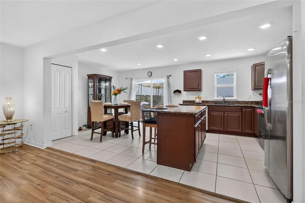 3747 Woodbury Hill Loop Lakeland FL 33810