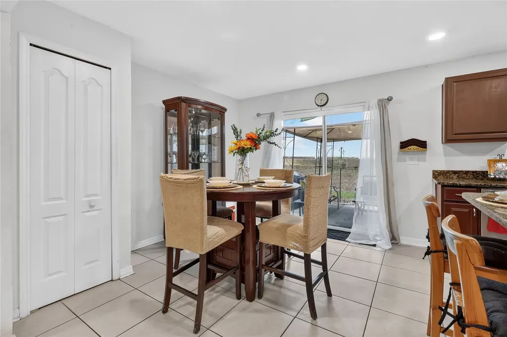 3747 Woodbury Hill Loop Lakeland FL 33810