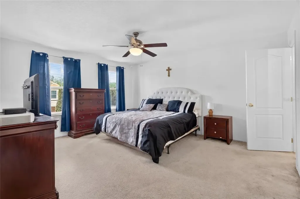3747 Woodbury Hill Loop Lakeland FL 33810
