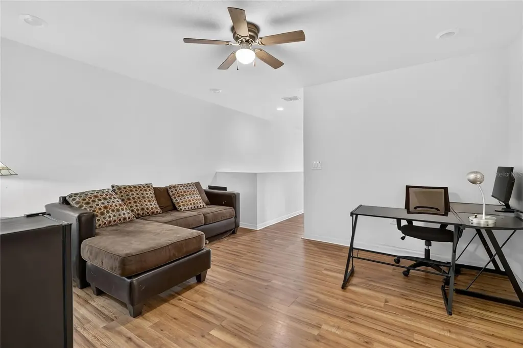 3747 Woodbury Hill Loop Lakeland FL 33810