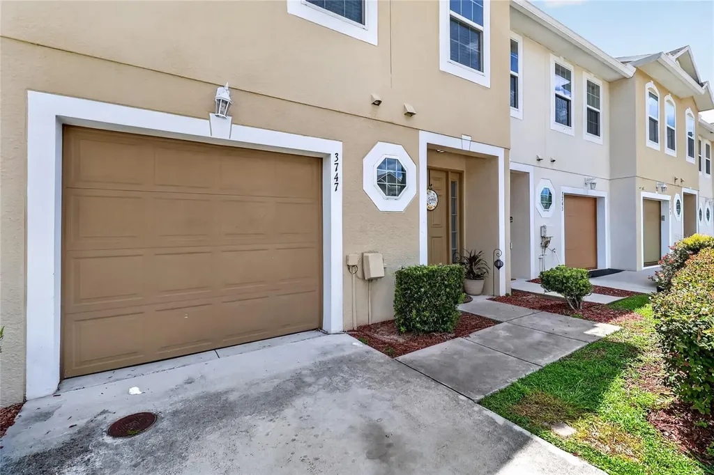 3747 Woodbury Hill Loop Lakeland FL 33810