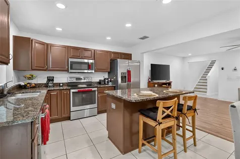 3747 Woodbury Hill Loop Lakeland FL 33810