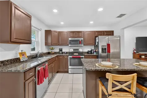 3747 Woodbury Hill Loop Lakeland FL 33810