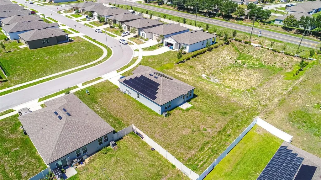 436 Hennepin Loop Lake Wales FL 33898