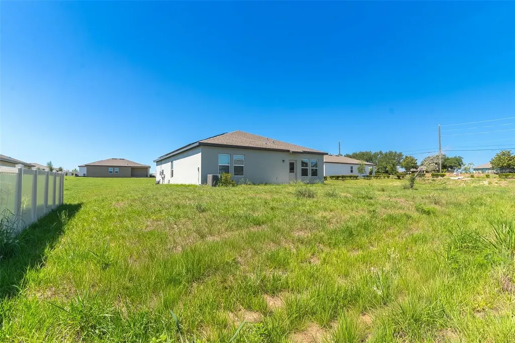 436 Hennepin Loop Lake Wales FL 33898