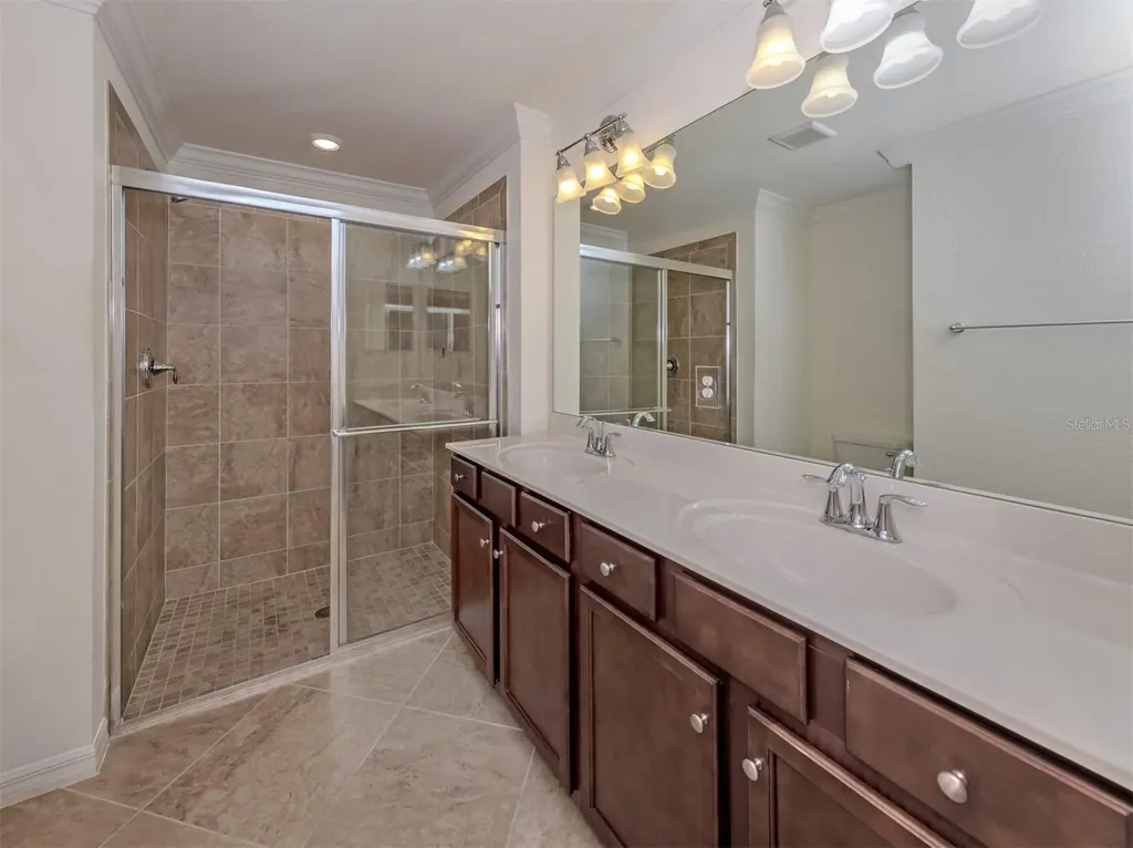 12490 Cinqueterre Drive Venice FL 34293