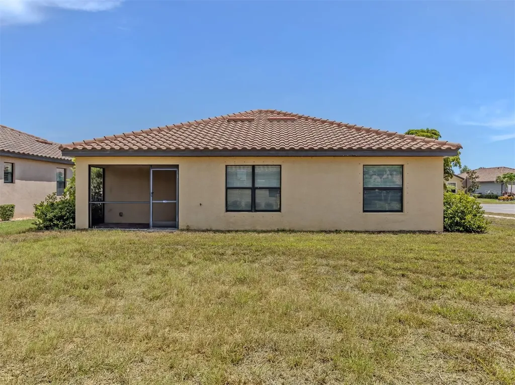 12490 Cinqueterre Drive Venice FL 34293