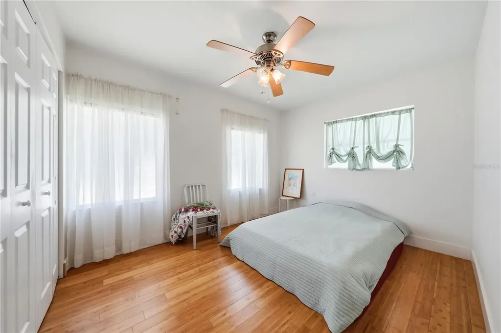 128 N Lakeview Drive Lake Helen FL 32744