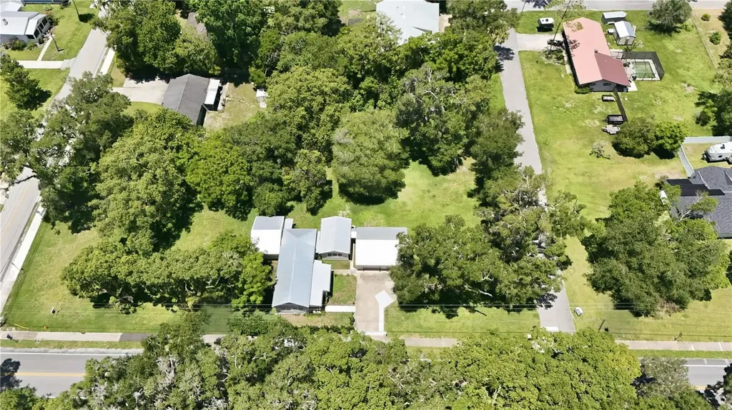 128 N Lakeview Drive Lake Helen FL 32744