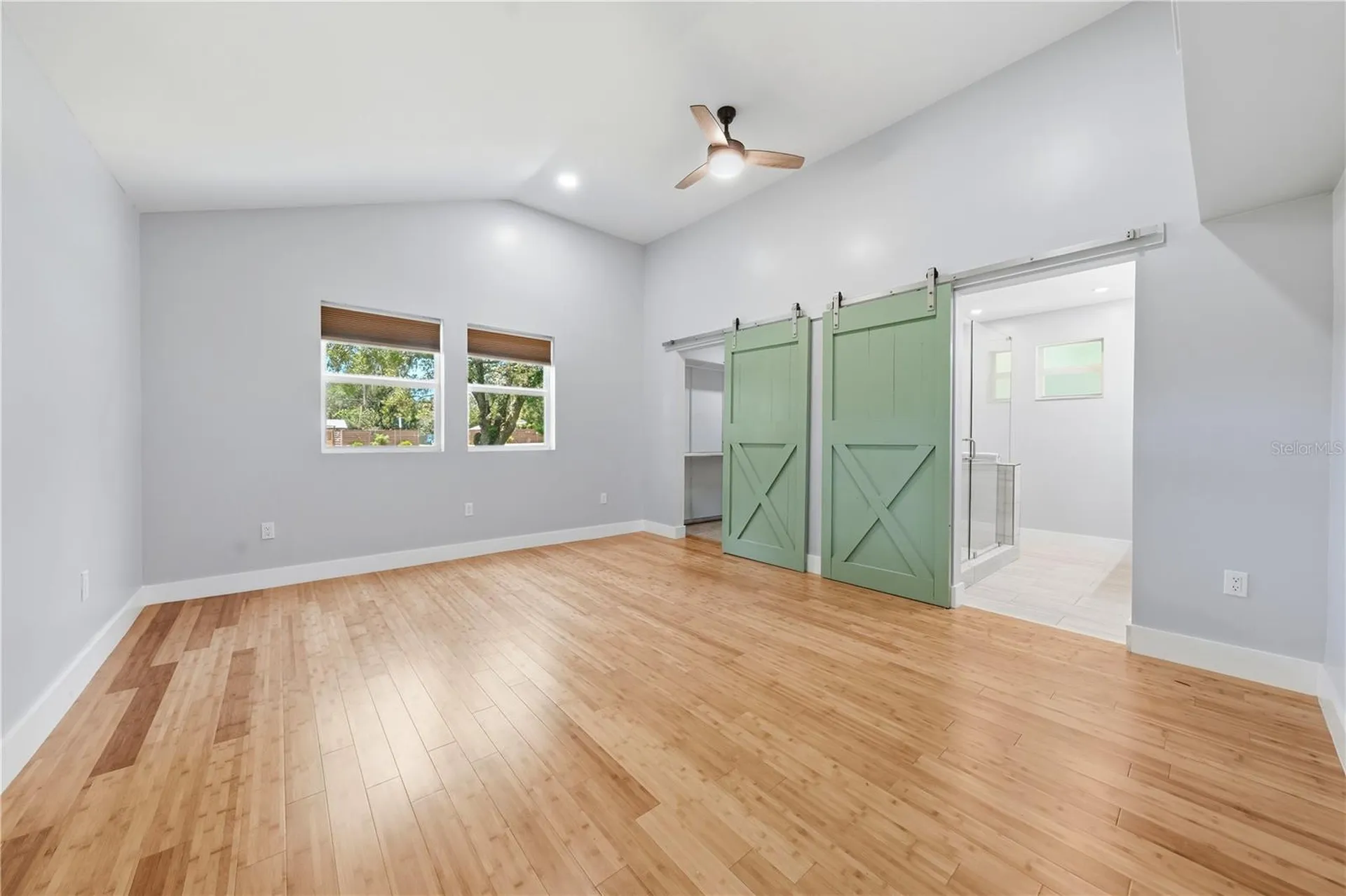 128 N Lakeview Drive Lake Helen FL 32744