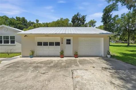 128 N Lakeview Drive Lake Helen FL 32744