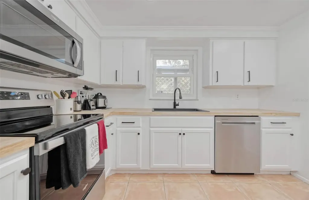 3217 Restful Lane Sarasota FL 34231
