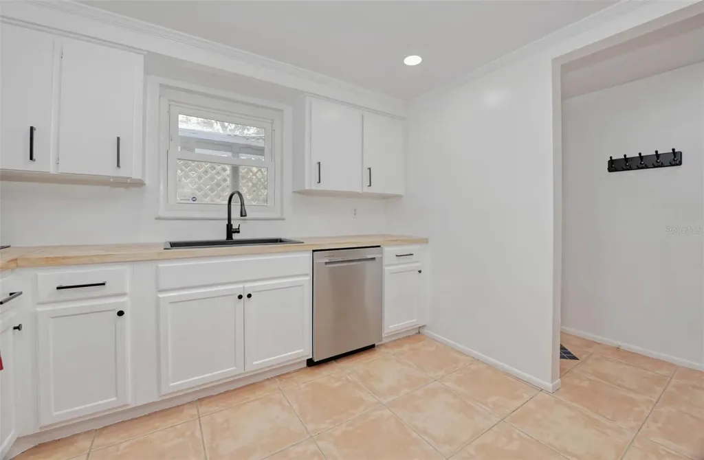 3217 Restful Lane Sarasota FL 34231