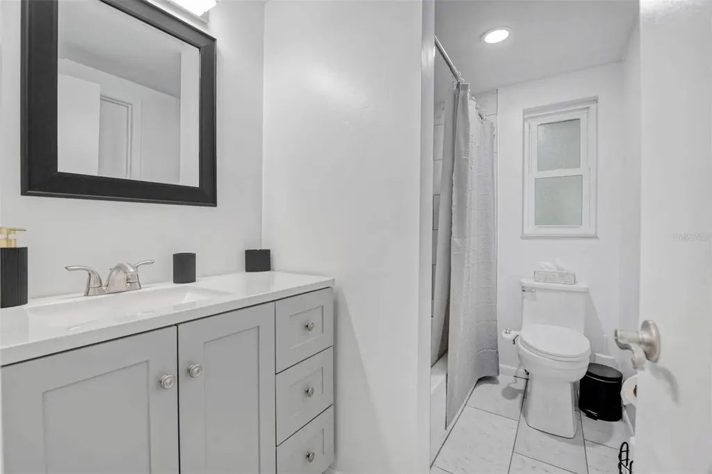 3217 Restful Lane Sarasota FL 34231