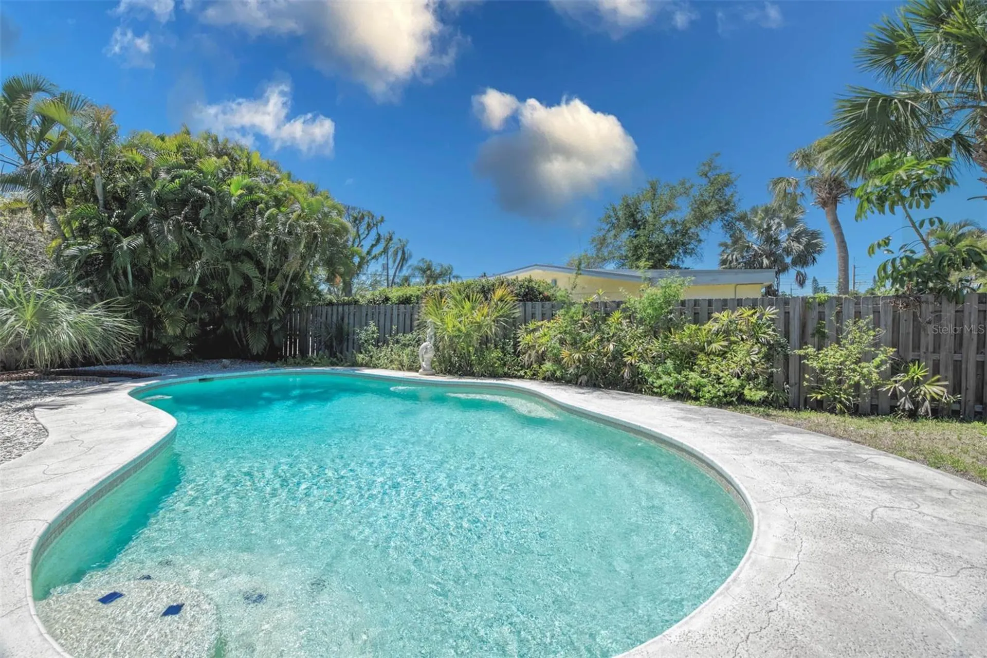 3217 Restful Lane Sarasota FL 34231