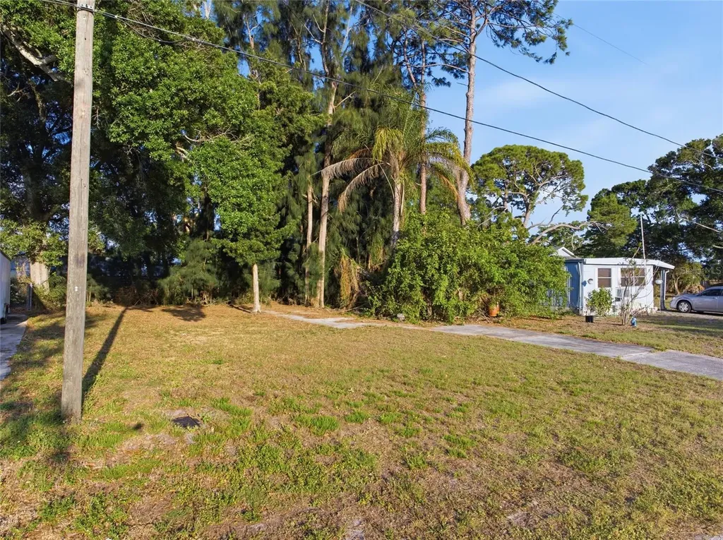 61ST Lane Pinellas Park FL 33781