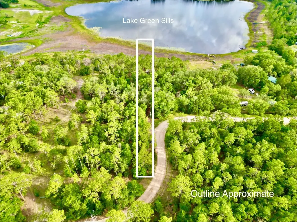 125 Silver Dollar Pond Road Hawthorne FL 32640