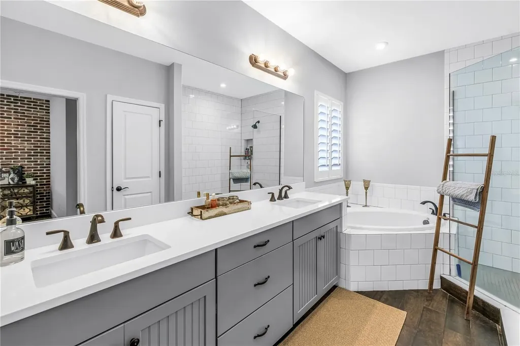 10108 Corriente Court Palmetto FL 34221