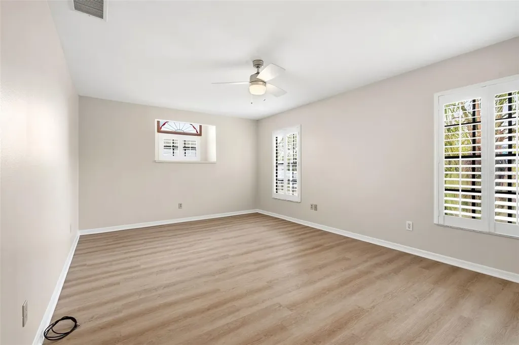 345 Bailey Street Safety Harbor FL 34695