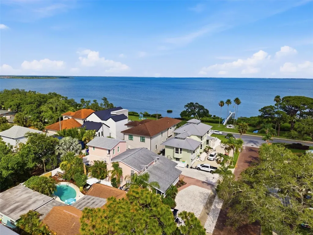 345 Bailey Street Safety Harbor FL 34695