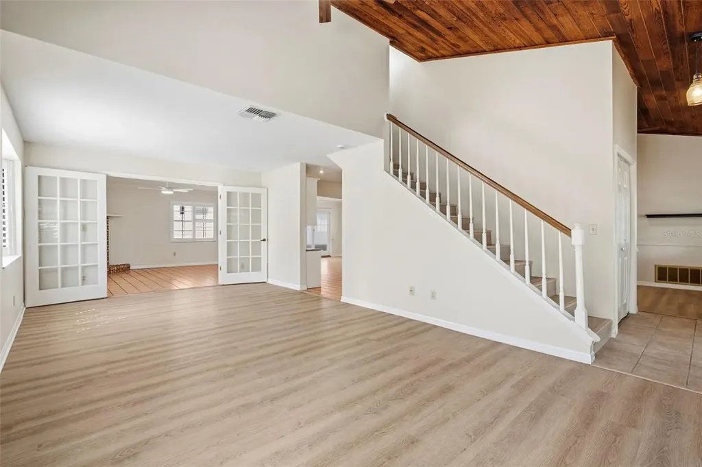 345 Bailey Street Safety Harbor FL 34695
