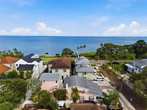 345 Bailey Street Safety Harbor FL 34695