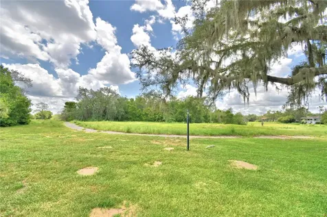 20 Nottingham Way Haines City FL 33844