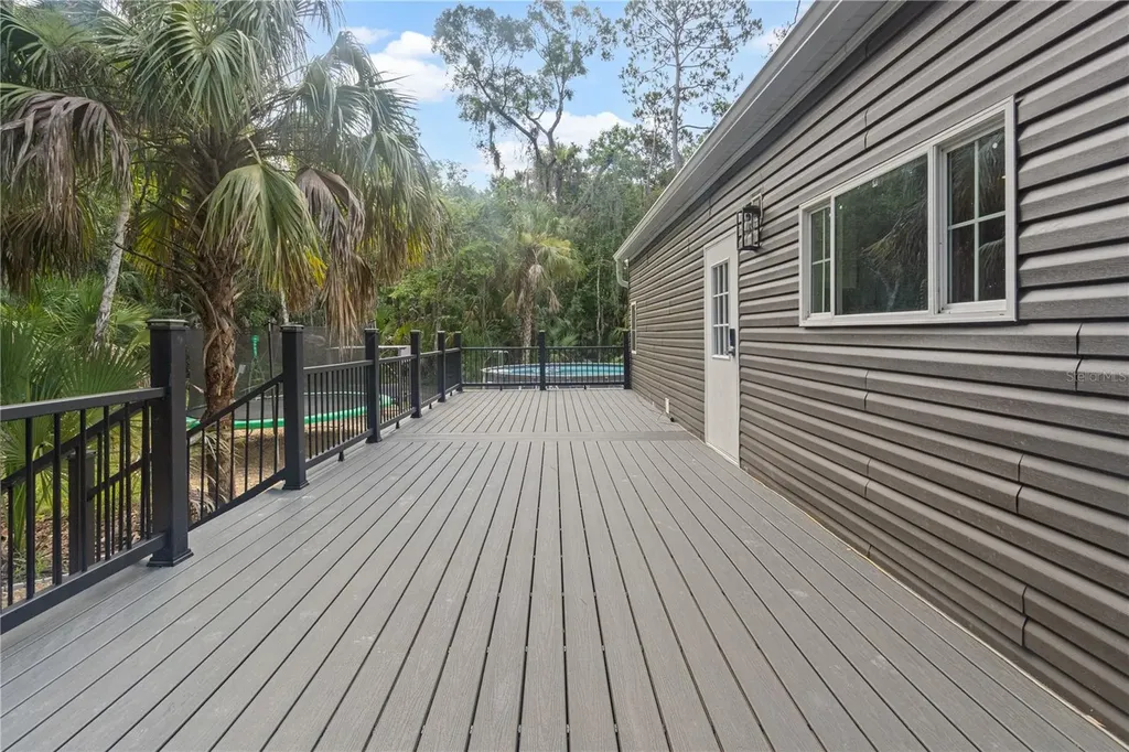 375 Sapp Street Inglis FL 34449