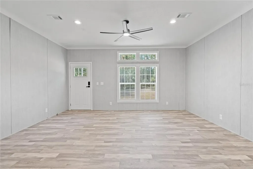 375 Sapp Street Inglis FL 34449
