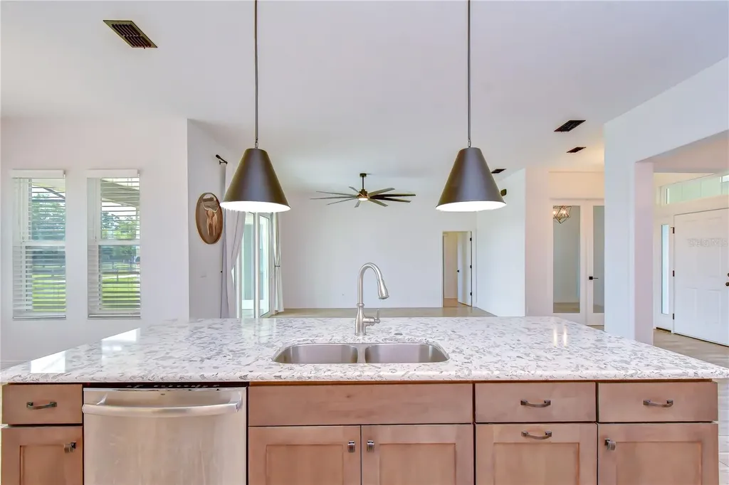 4008 Mcintosh Estates Lane Plant City FL 33565