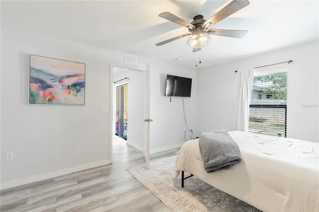 2491 Bracknell Forest Trail Tavares FL 32778