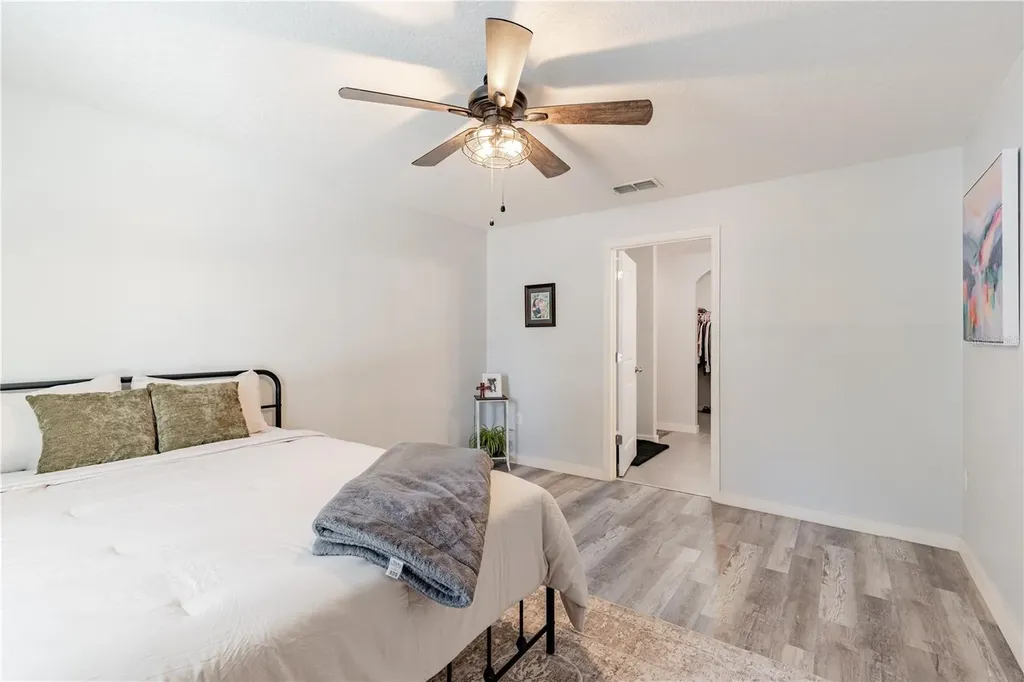 2491 Bracknell Forest Trail Tavares FL 32778
